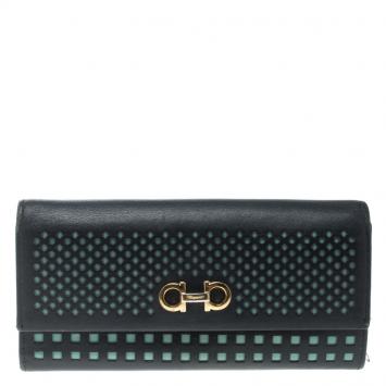 مملوكة مسبقًا Salvatore Ferragamo Navy Blue And Green Leather Continental Wallet