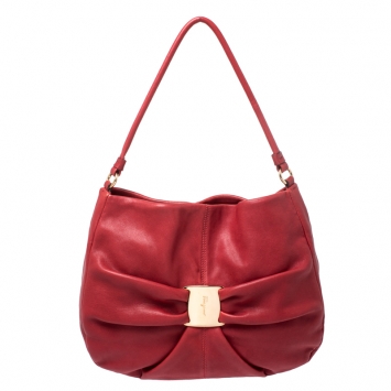 Pre Owned Salvatore Ferragamo Red Leather Miss Vara Guisy Hobo