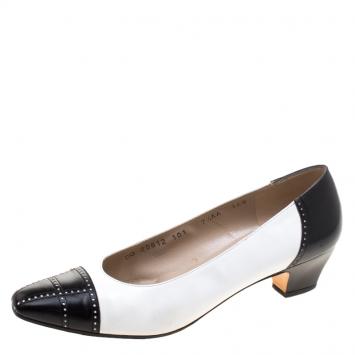 Pre Owned Salvatore Ferragamo Black and White Leather Cap Toe Pumps Size 38