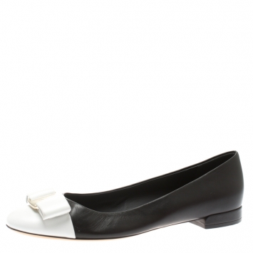 Pre Owned Salvatore Ferragamo Monochrome Leather Varina Ballet Flats Size 39