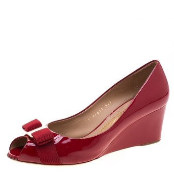 Pre Owned Salvatore Ferragamo Red Patent Leather Sissi Bow Peep Toe Wedge Pumps Size 39