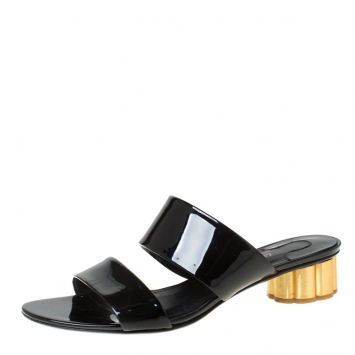 Pre Owned Salvatore Ferragamo Black Patent Leather Sandals Size 38