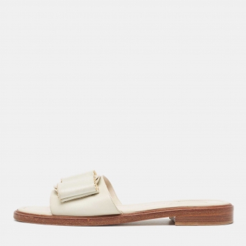 Pre Owned Salvatore Ferragamo White Leather Vara Bow Flat Slides Size 40.5