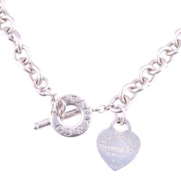 Pre Owned Tiffany & Co. Heart Tag Charm Silver Chain Toggle Necklace