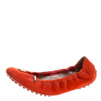 Pre Owned Tod's Red Suede Bow Scrunch Ballet Flats Size 37.5