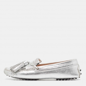 مملوكة مسبقًا Tod's Metallic Silver Leather Fringe Tassel Details Slip On Loafers Size 41