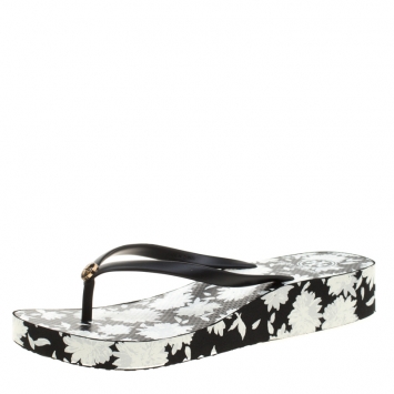 Pre Owned Tory Burch Monochrome Floral Print PVC Thandie Thong Wedge Flip Flops Size 40
