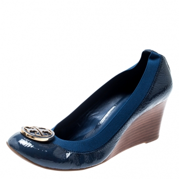 Pre Owned Tory Burch Blue Patent Leather Caroline Scrunch Wedge Pumps Size 36.5