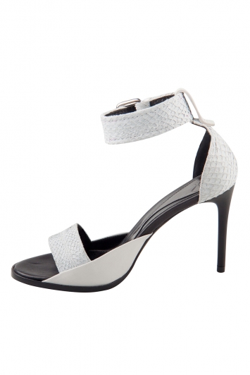 مملوكة مسبقًا Alexander McQueen Two Tone Salmon Leather Lara Biker Buckle Ankle Strap Sandals Size 38