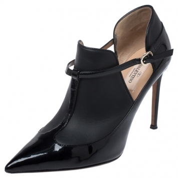 Pre Owned Valentino Black Patent And Leather T Strap Pointed Toe Booties Size 38.5 