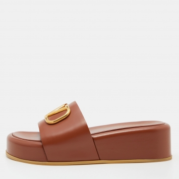 Pre Owned Valentino Tan Leather VLogo Signature Platform Slides Size 36