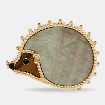 Pre Owned Van Cleef & Arpels Lucky Animals Hedgehog Tiger's Eye Onyx Mother of Pearl 18k Yellow Gold Brooch