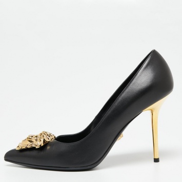 Pre Owned Versace Black Leather Medusa Head Pumps Size 37