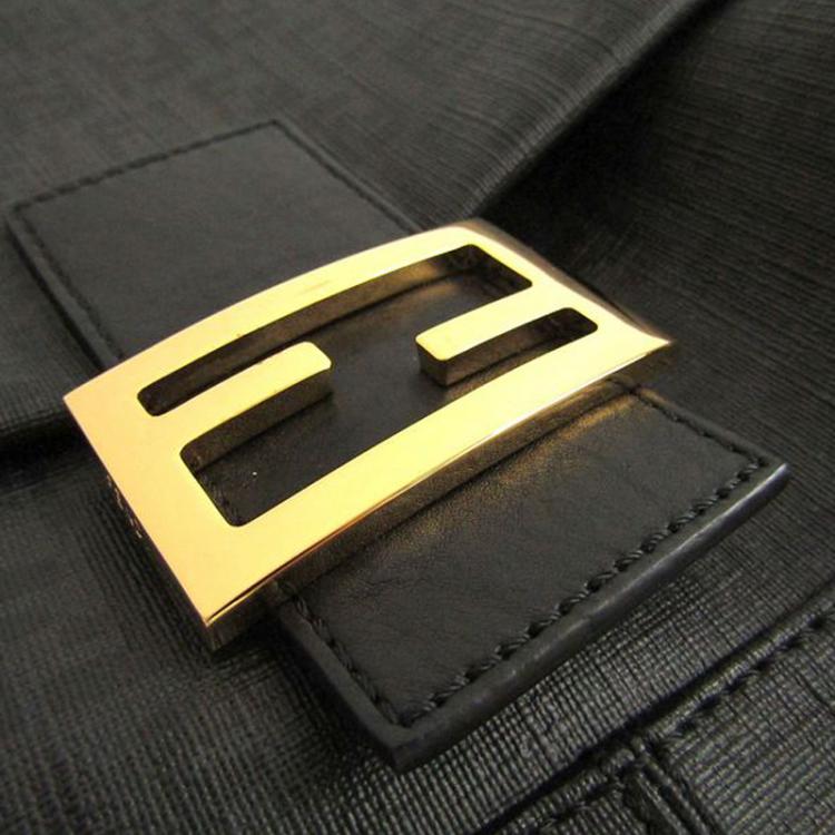 مملوكة مسبقًا Fendi Black Zucchino Coated Canvas Mama Baguette Shoulder Bag
