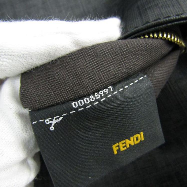 مملوكة مسبقًا Fendi Black Zucchino Coated Canvas Mama Baguette Shoulder Bag