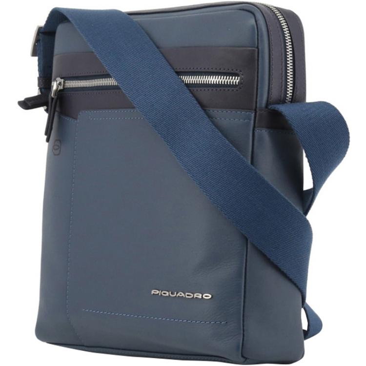 مملوكة مسبقًا Piquadro Navy Blue Leather Messenger Bag