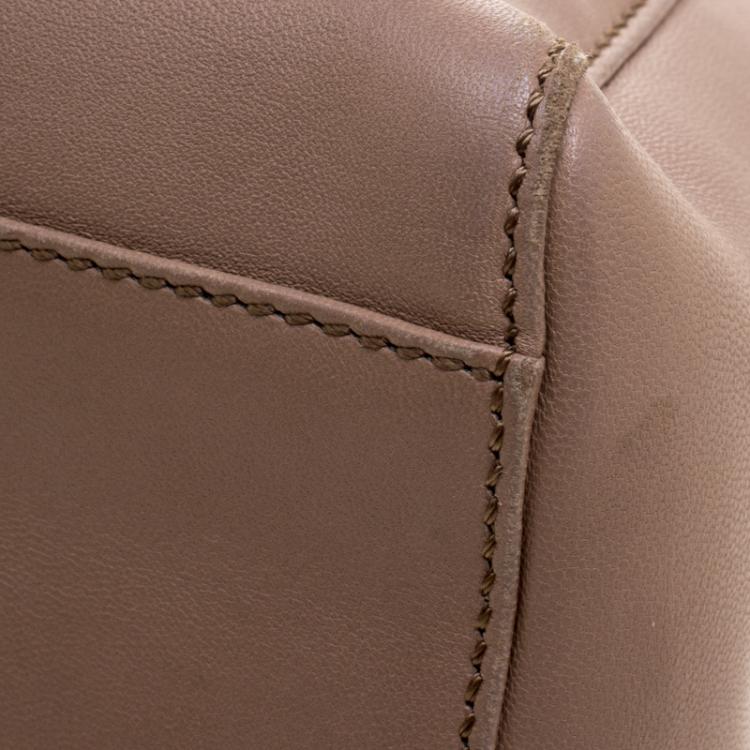Pre Owned Fendi Beige Leather Mini Peekaboo Top Handle Bag