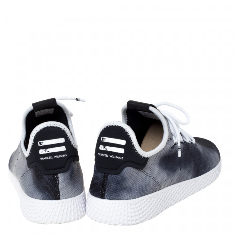 مملوكة مسبقًا Pharrell Williams x Adidas Ombre Cotton Knit PW Tennis Hu Sneakers Size 45.5