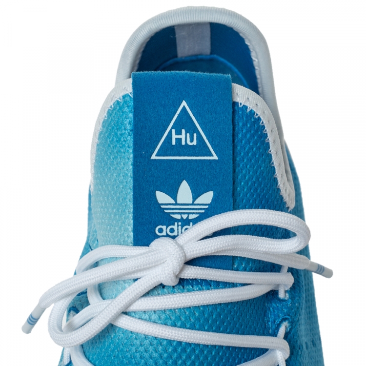 مملوكة مسبقًا Pharrell Williams x Adidas Holi Blue Knit Fabric PW Tennis Hu Sneakers Size 46