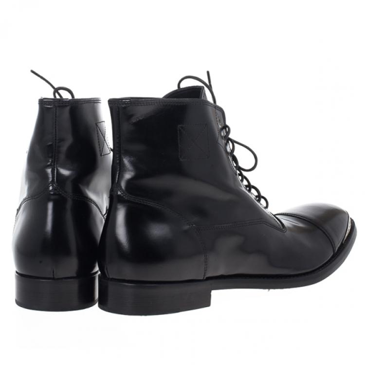 مملوكة مسبقًا Alexander McQueen Black Cap Toe Boots Size 43