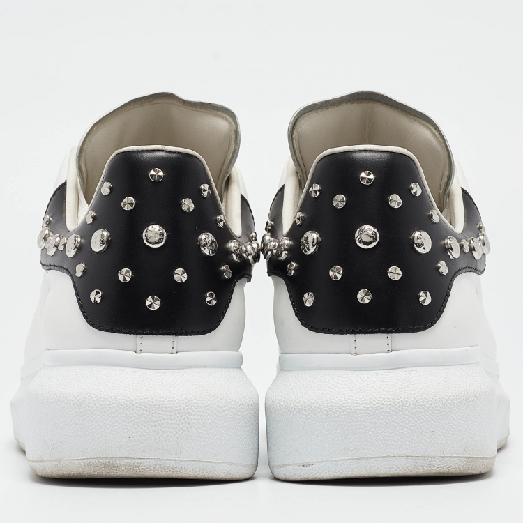 Pre Owned Alexander McQueen Black/White Leather Oversized Studded Low Top Sneakers Size 42.5