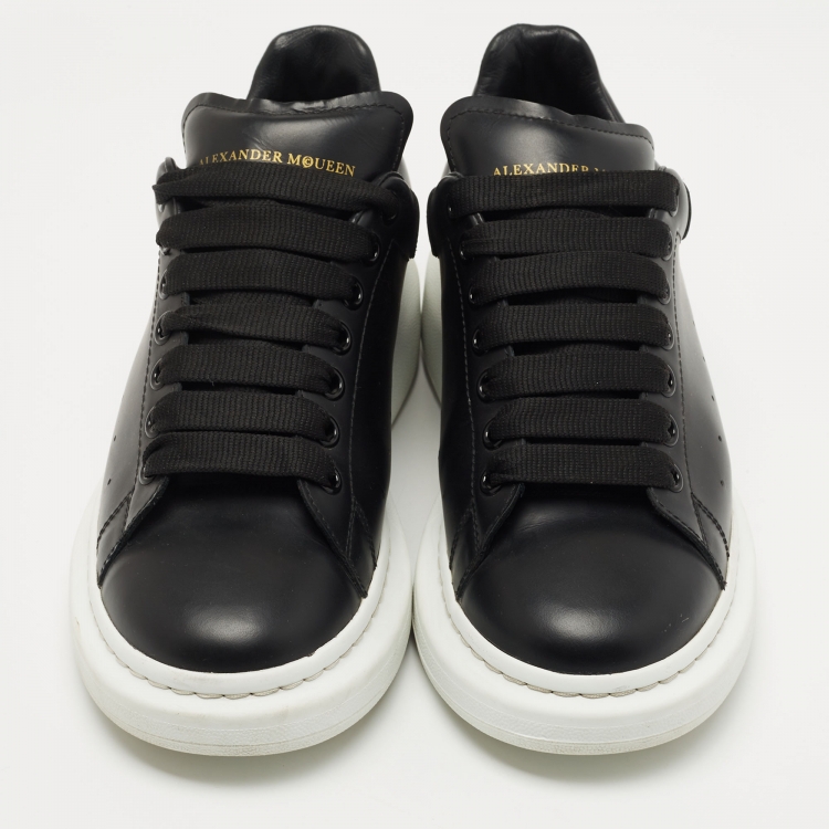 Pre Owned Alexander McQueen Black Leather Larry Low Top Sneakers Size 42.5