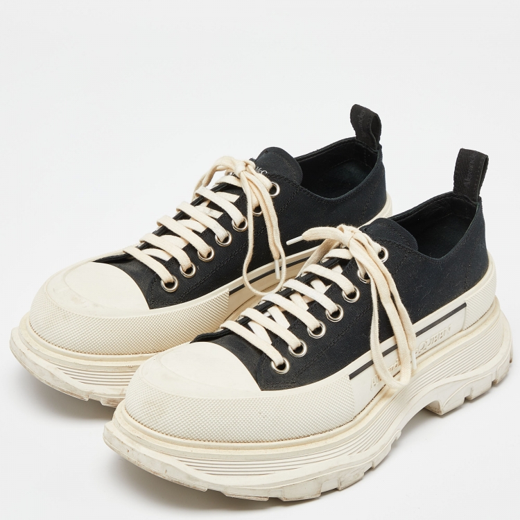 Pre Owned Alexander McQueen Black Canvas and Rubber Tread Slick Lace Up Sneakers 41