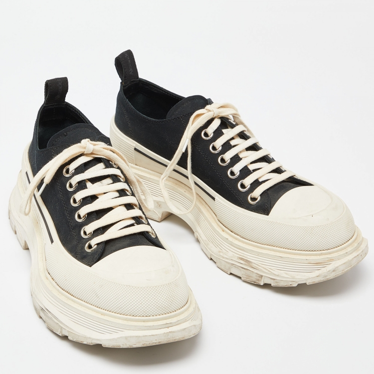 Pre Owned Alexander McQueen Black Canvas and Rubber Tread Slick Lace Up Sneakers 41