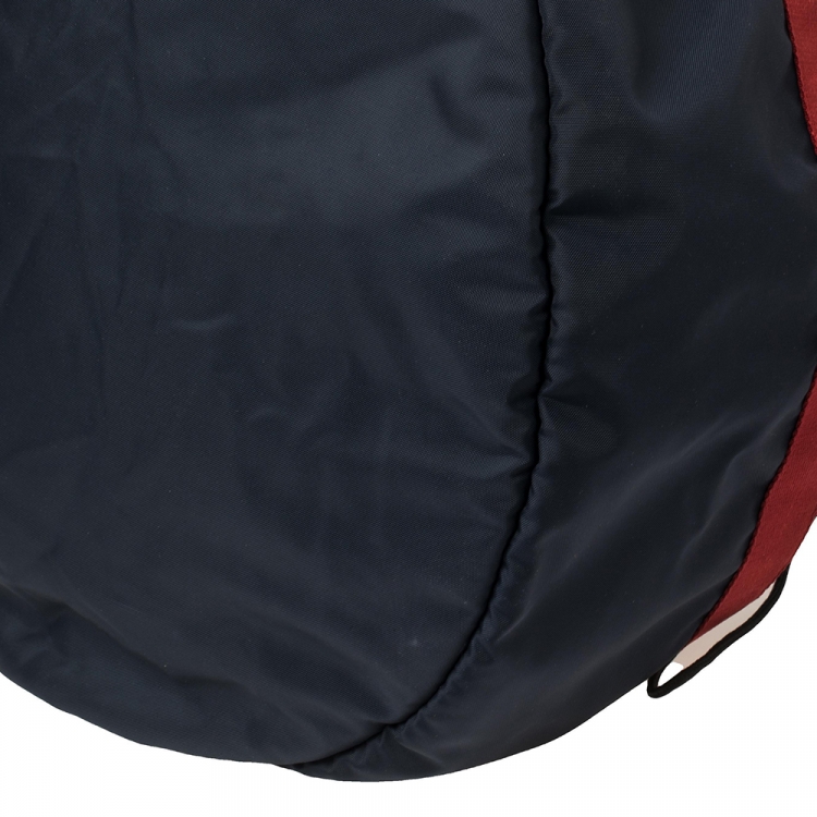 مملوكة مسبقًا Balenciaga Navy Blue/Red Nylon Small Wheel Logo Weekender Bag