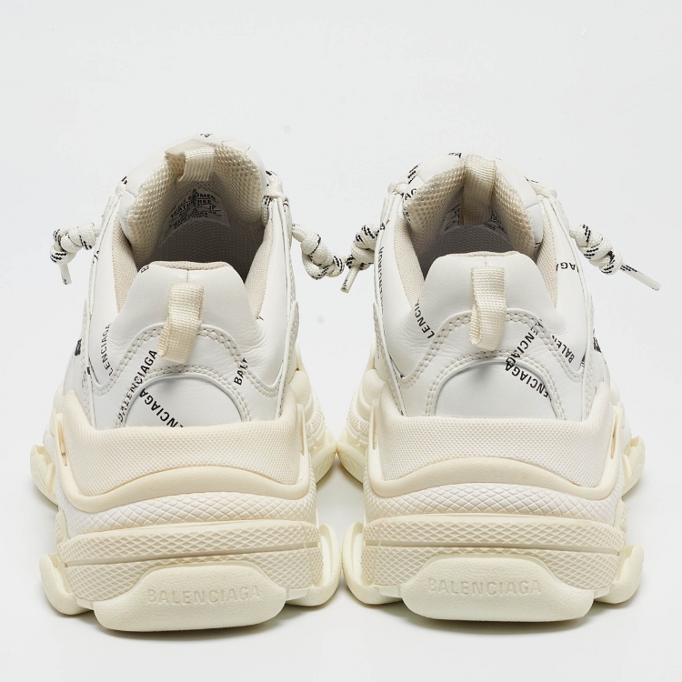 مملوكة مسبقًا Balenciaga White Leather Triple S All Over Logo Sneakers Size 39