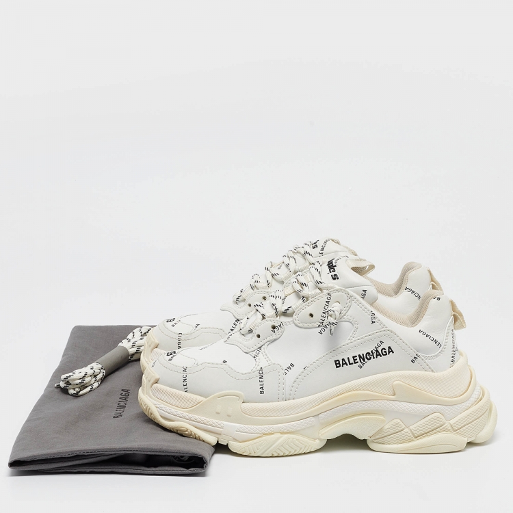 مملوكة مسبقًا Balenciaga White Leather Triple S All Over Logo Sneakers Size 39