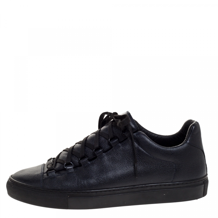 kabine Gå en tur gear Balenciaga Navy Blue Leather Arena Low Top Sneakers Size 42 Balenciaga | TLC