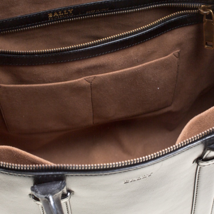 Pre Owned Bally Black Leather Weekend Bag