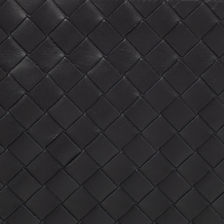 Pre Owned Bottega Veneta Black Intrecciato Leather Half Zip Pouch