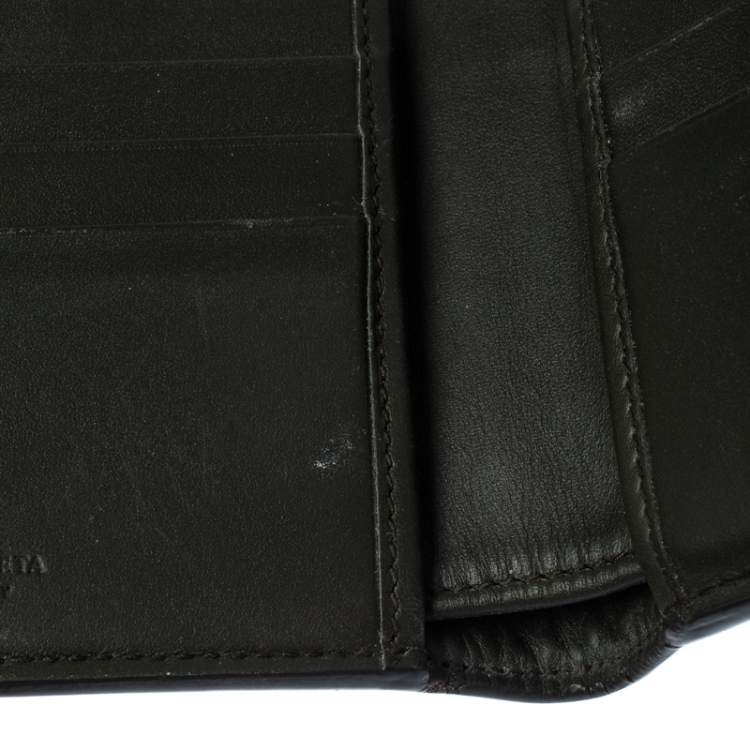 Pre Owned Bottega Veneta Dark Green Intrecciato Leather Bifold Wallet