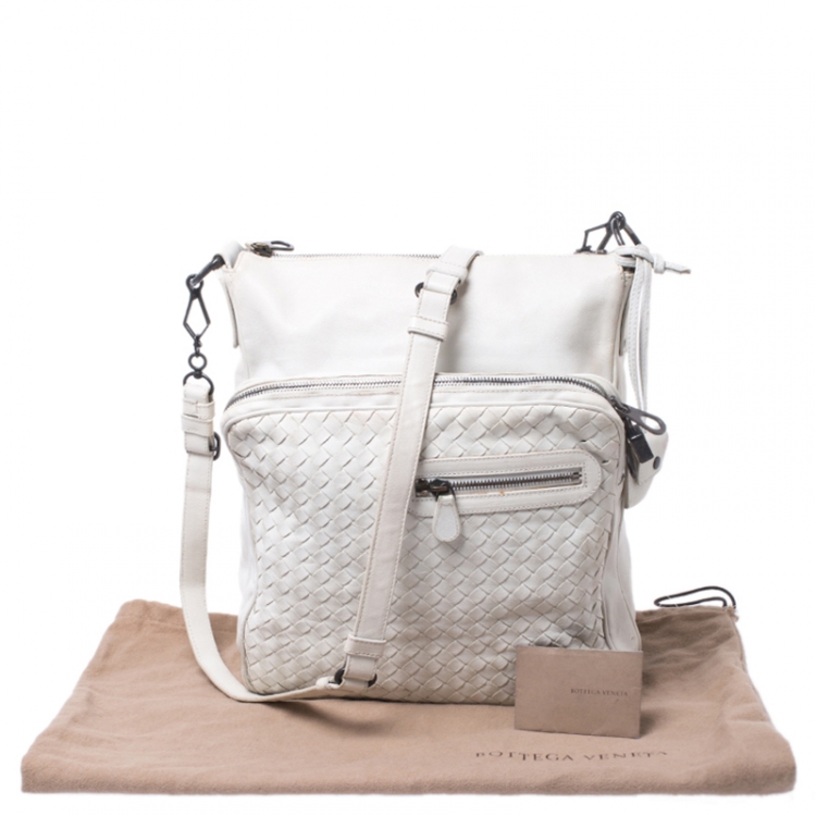 Pre Owned Bottega Veneta White Intrecciato Leather Messenger Bag