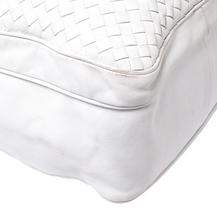 Pre Owned Bottega Veneta White Intrecciato Leather Messenger Bag