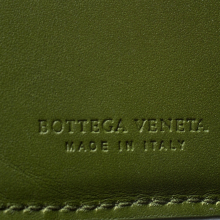 Pre Owned Bottega Veneta Green Intrecciato Leather Bifold Wallet