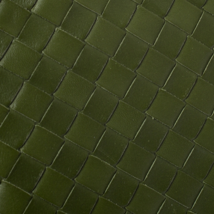 Pre Owned Bottega Veneta Green Intrecciato Leather Bifold Wallet