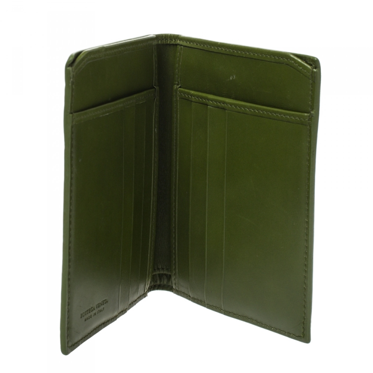 Pre Owned Bottega Veneta Green Intrecciato Leather Bifold Wallet