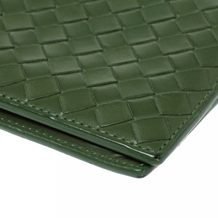Pre Owned Bottega Veneta Green Intrecciato Leather Bifold Wallet