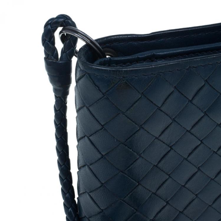 Pre Owned Bottega Veneta Navy Blue Intrecciato Leather Compact Wallet