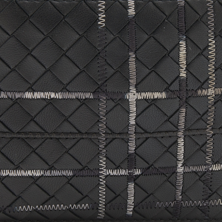 Pre Owned Bottega Veneta Black Intrecciato Leather Bifold Wallet