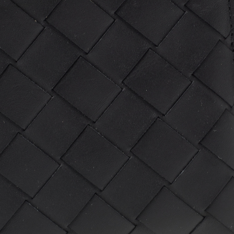 Pre Owned Bottega Veneta Black Intrecciato Leather Bifold Wallet