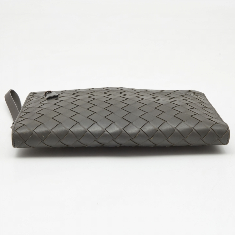 Pre Owned Bottega Veneta Grey Intrecciato Leather Zip Wristlet Clutch