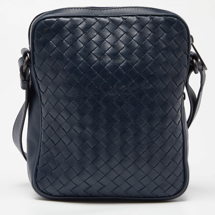 Pre Owned Bottega Veneta Blue Intrecciato Leather Messenger Bag