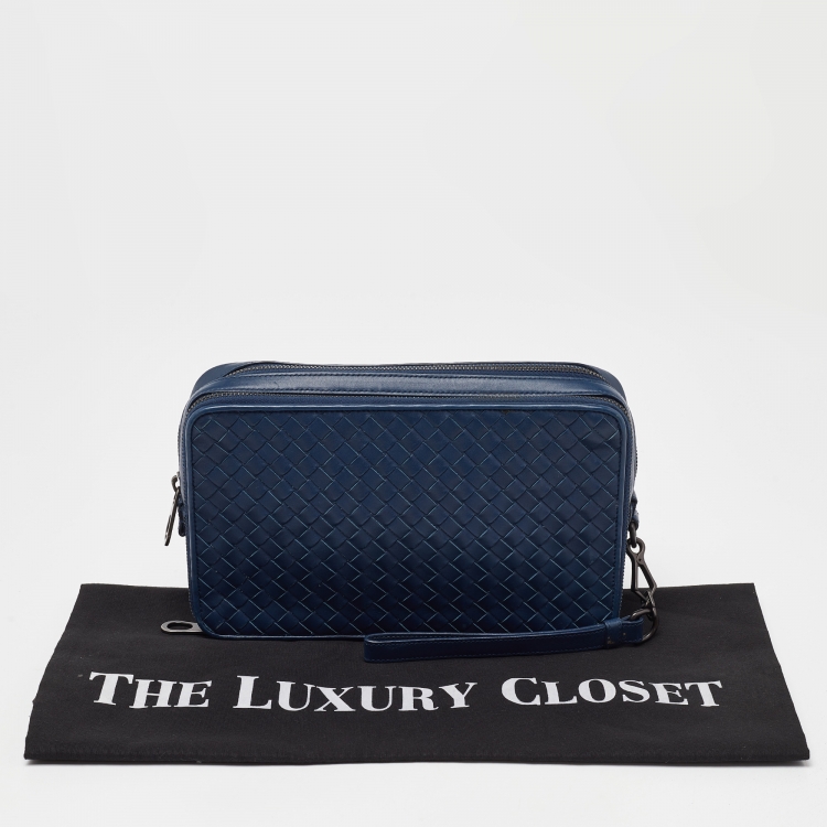 Pre Owned Bottega Veneta Blue Intrecciato Leather Wristlet Pouch