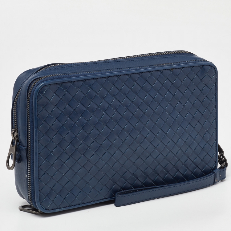 Pre Owned Bottega Veneta Blue Intrecciato Leather Wristlet Pouch