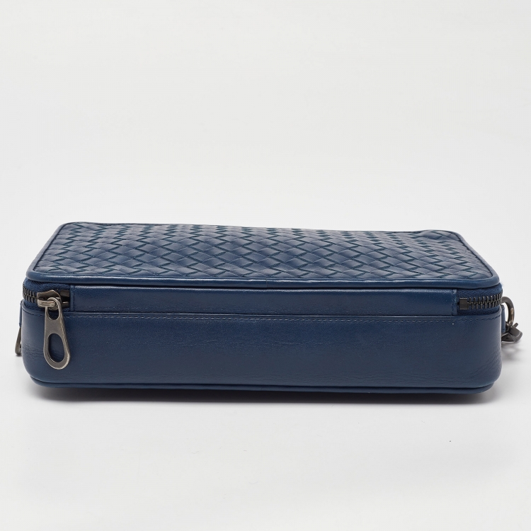 Pre Owned Bottega Veneta Blue Intrecciato Leather Wristlet Pouch