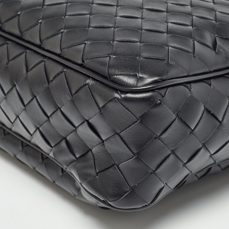 Pre Owned Bottega Veneta Black Intrecciato Leather Arco Camera Crossbody Bag